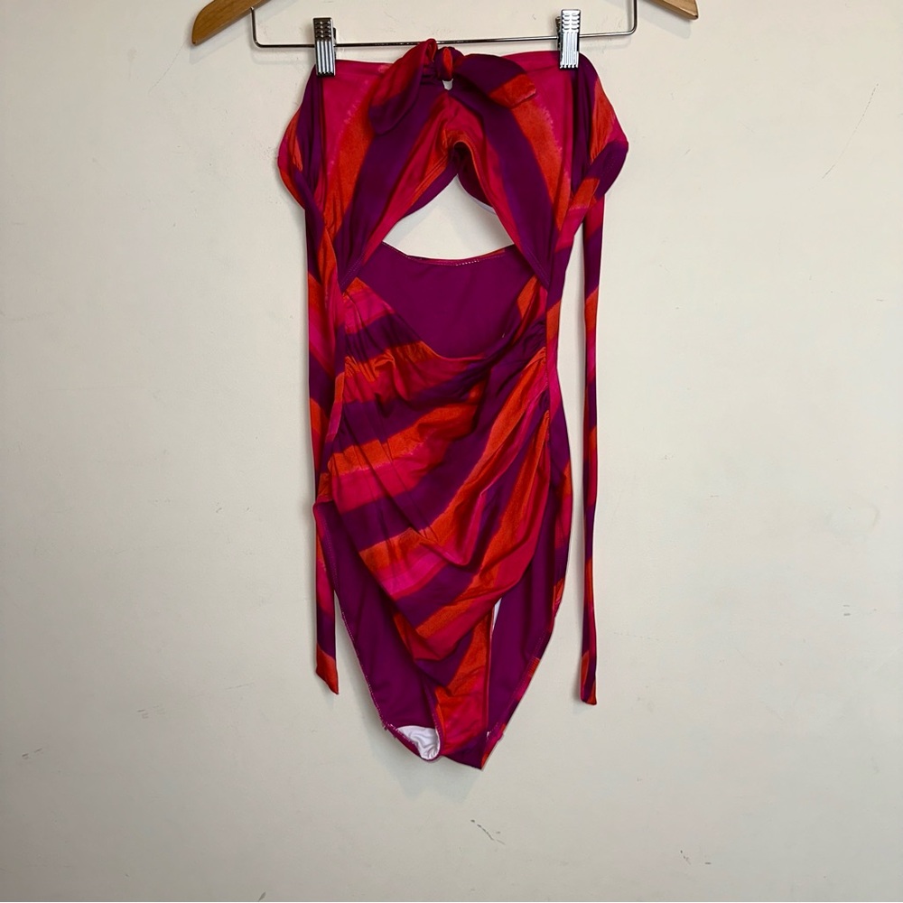 Lauren Ralph Lauren Size 10 Swimsuit One Piece Twist Front Underwire Slimming